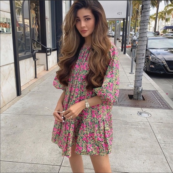 SOLD Zara puff shoulder print dress - Picture 3 of 16